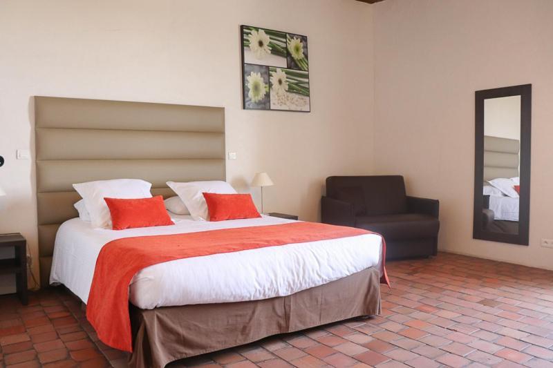 Domaine Du Normandoux, The Originals Relais Hotel Terce Ngoại thất bức ảnh
